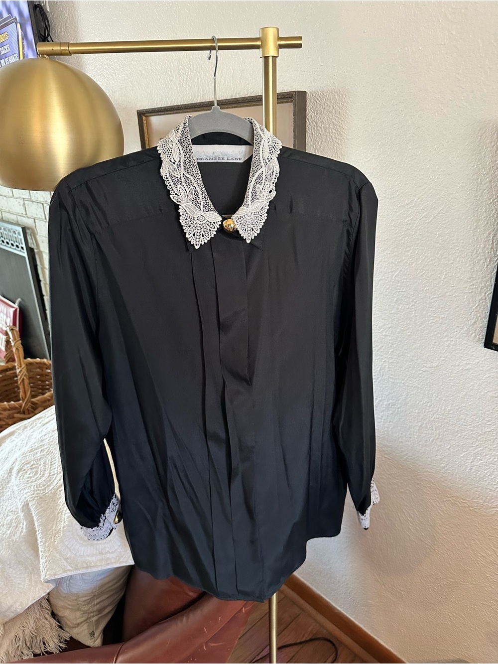 Vintage-Inspired Black Lace-Collar Blouse